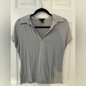 Club Monaco Women’s Collared T-shirt (L)